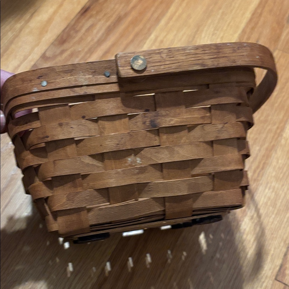 Longaberger Tan Woven Basket - Picture 4 of 6